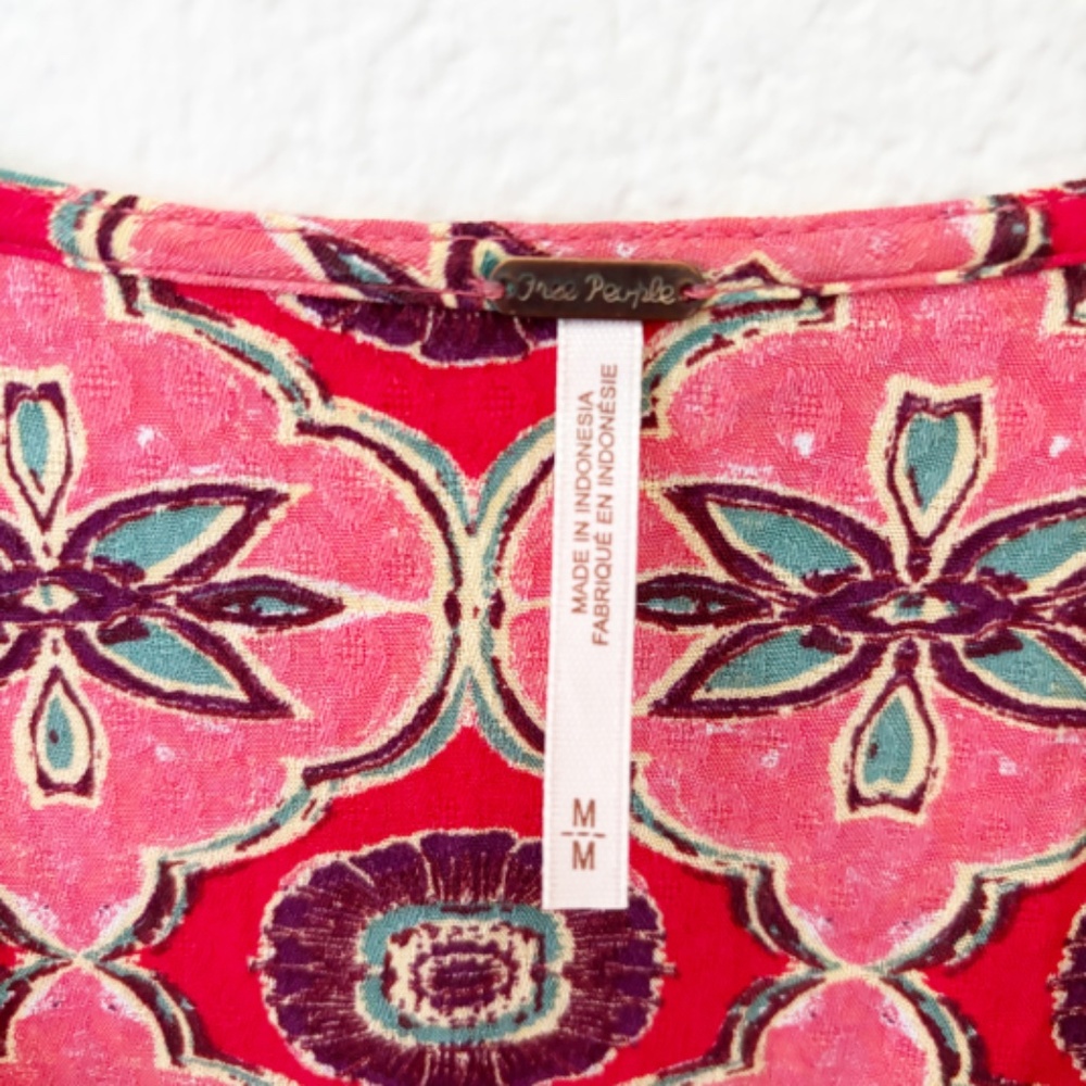 Free People Falling for you surplice boho top size Medium EUC‎ - Picture 9 of 11